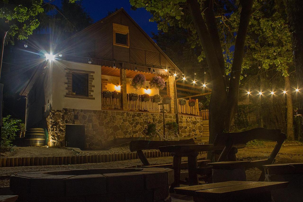 Cityside Cottage Эгер Экстерьер фото
